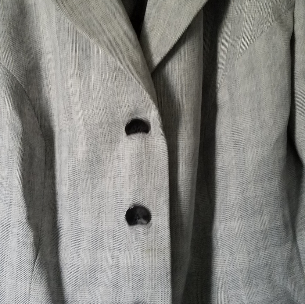 Sag Harbor 2 piece suit